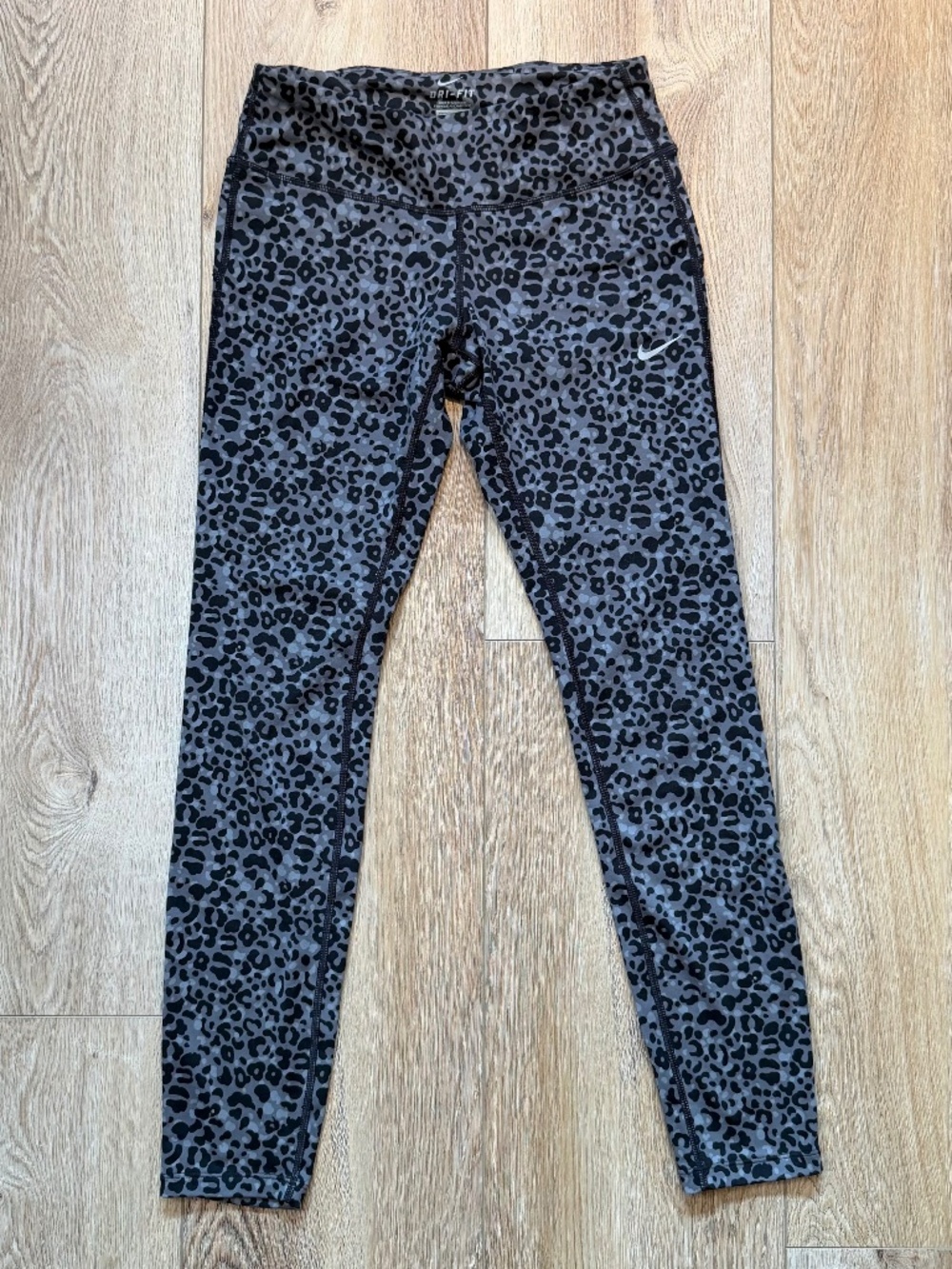Nike Dri-FIT Leopard Print‎ Leggings Grey Black, Women's  Small